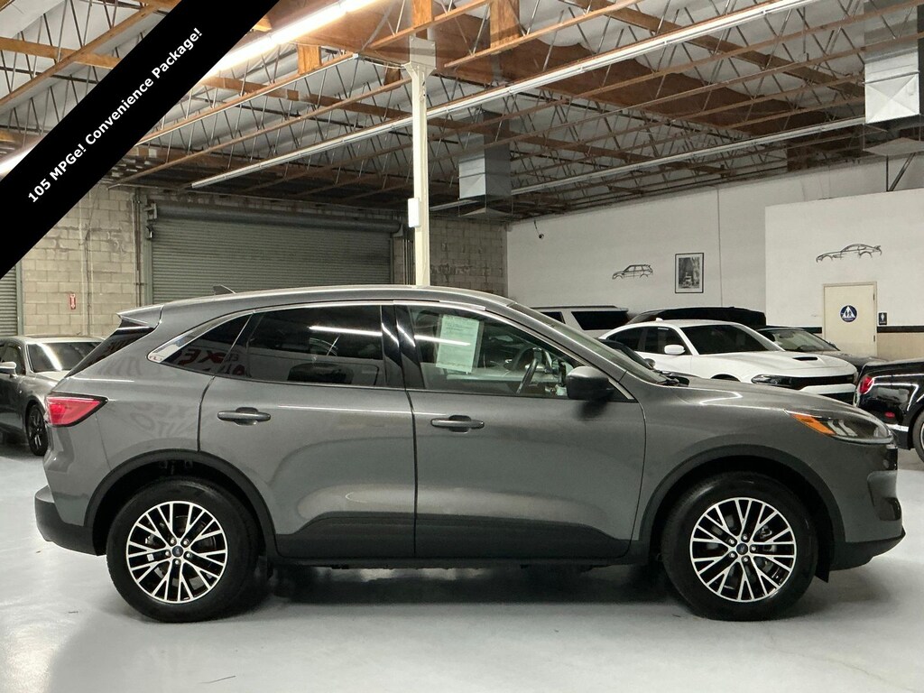 Used 2022 Ford Escape PHEV Hybrid Plug-In SE SUV