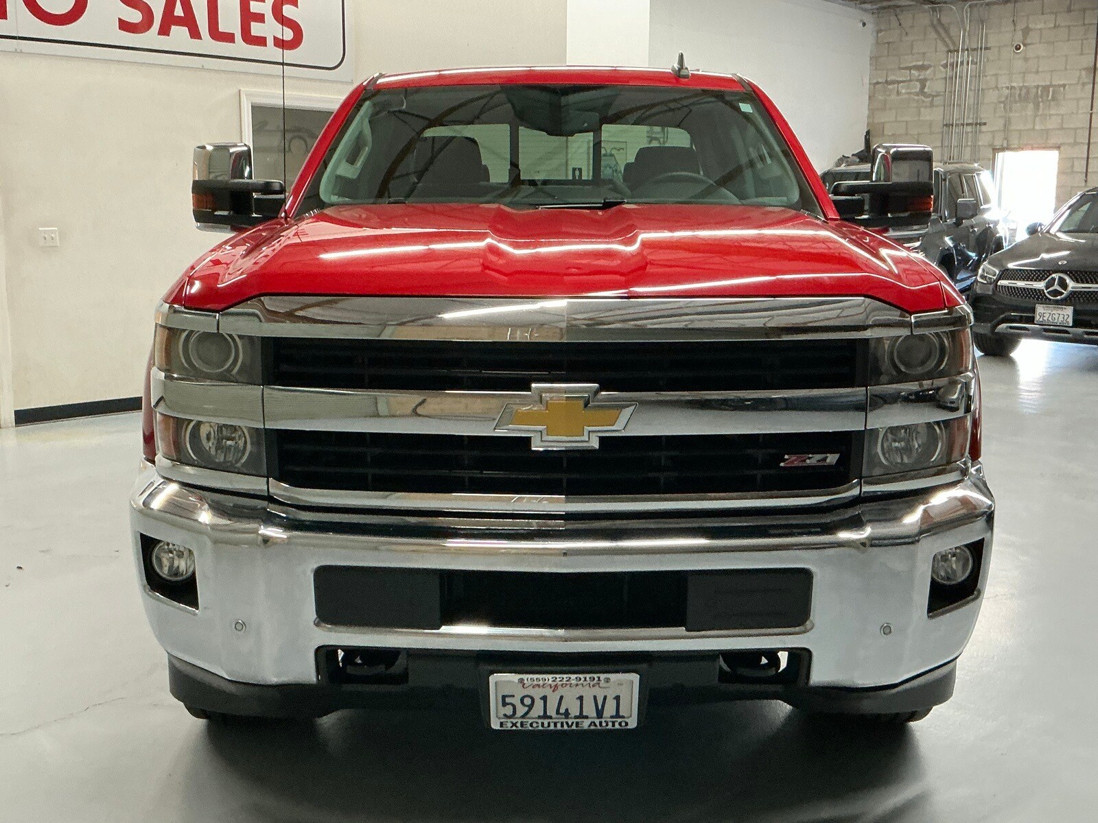2015 Chevrolet Silverado 2500HD LTZ photo 2