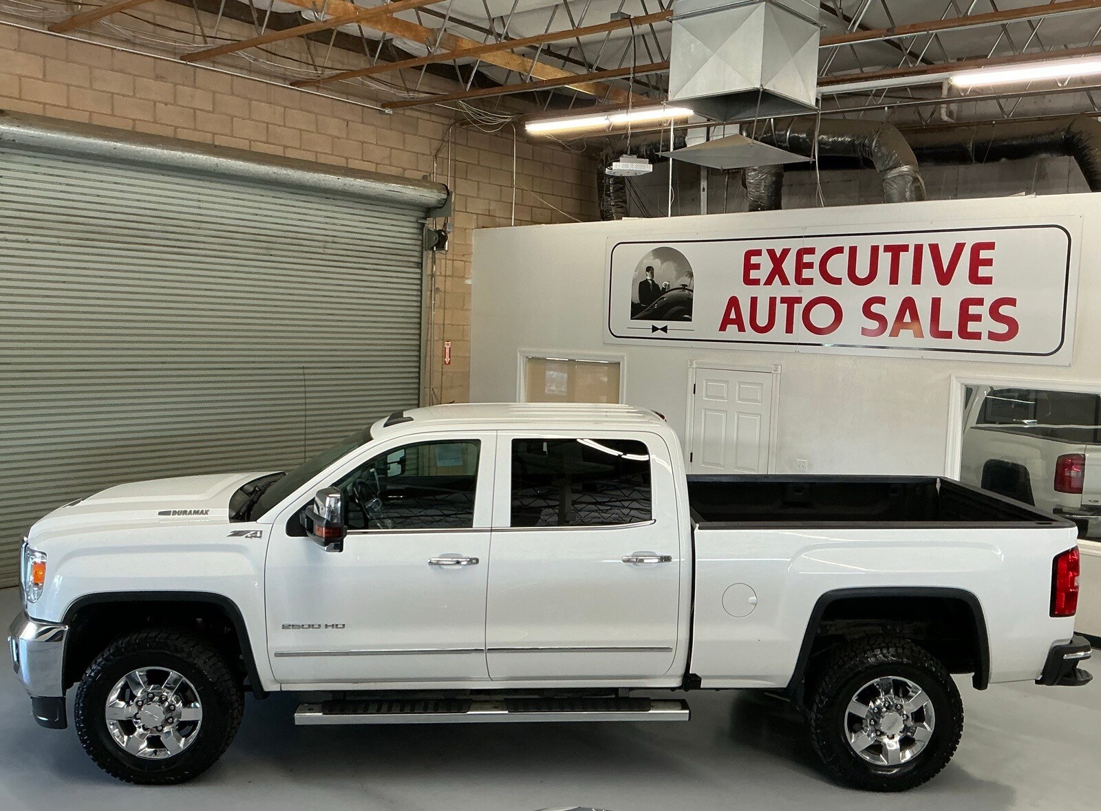 2019 Gmc Sierra HD SLT photo 4