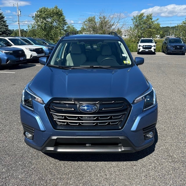 Used 2022 Subaru Forester Premium with VIN JF2SKAEC8NH421289 for sale in Stratham, NH