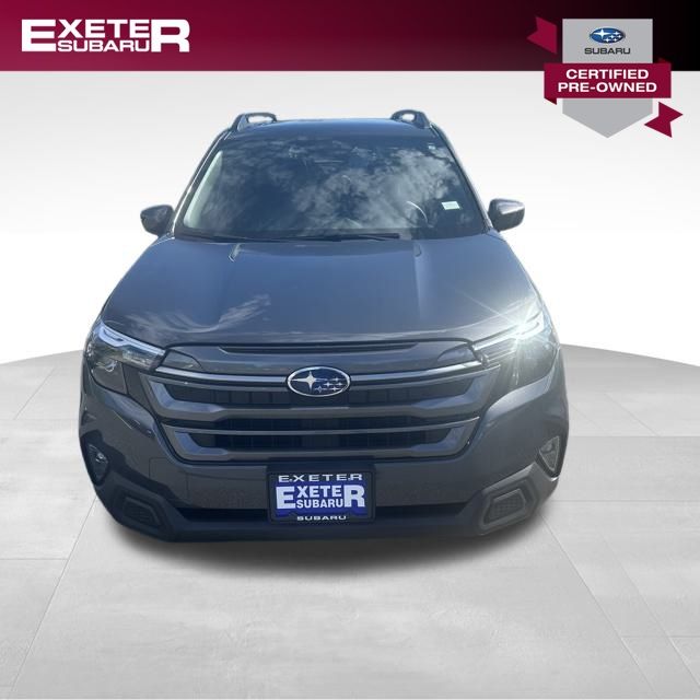 2025 Subaru Forester Premium photo 2