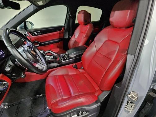 2020 Porsche Cayenne Coupe S - Photo 8