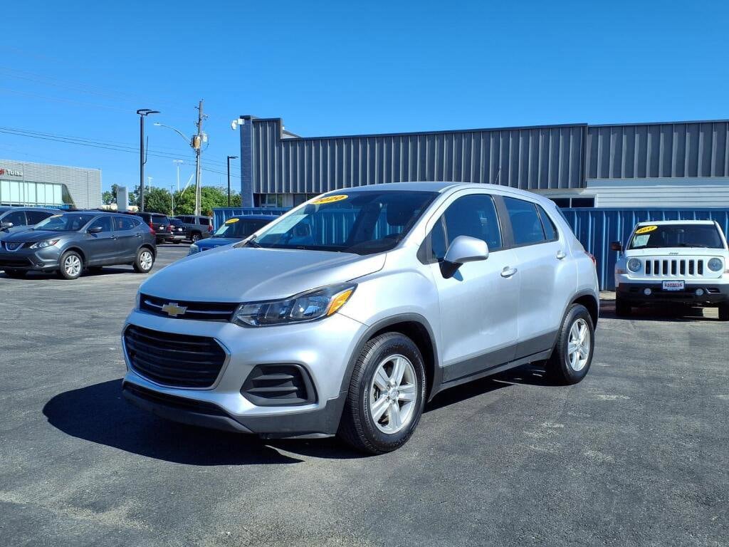 2020 Chevrolet Trax LS's photo