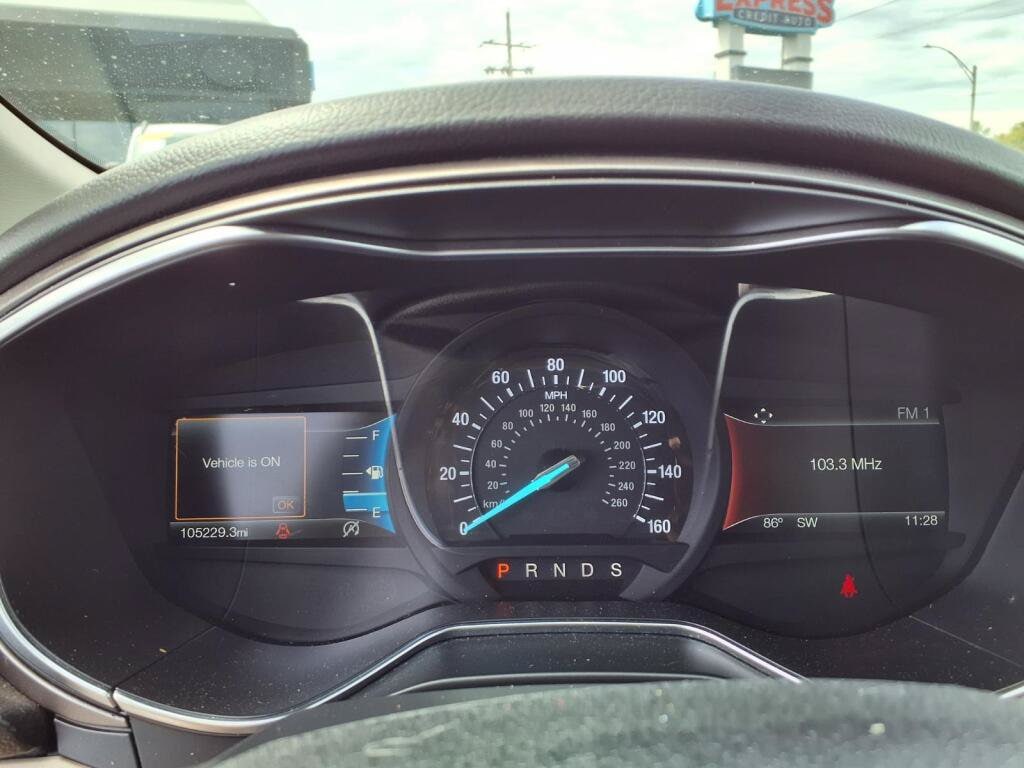 2017 Ford Fusion SE - Photo 5