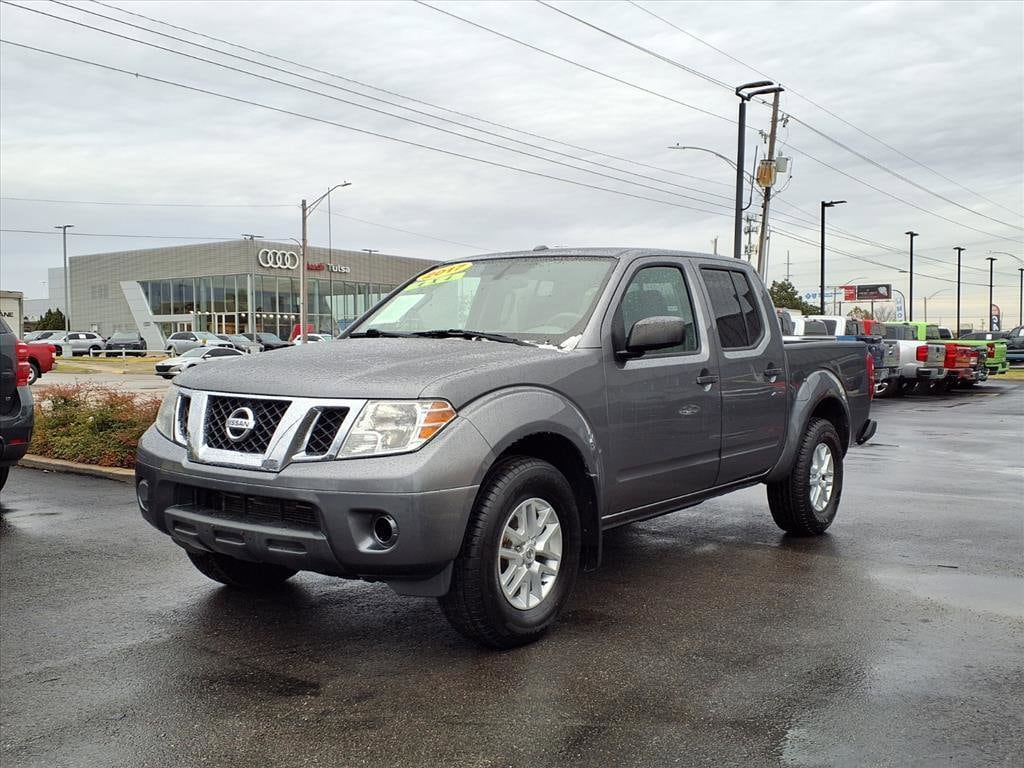 Used 2017 Nissan Frontier SV Truck Crew Cab