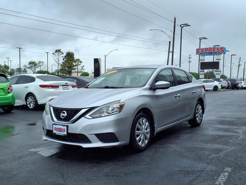 2017 Nissan Sentra S CVT's photo