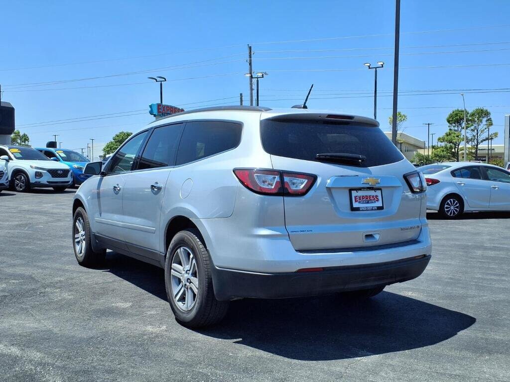 2016 Chevrolet Traverse 2LT - Photo 9