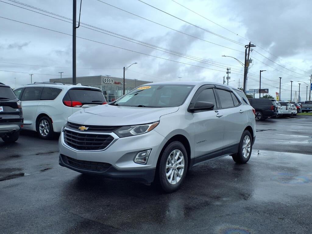 2018 Chevrolet Equinox LS's photo