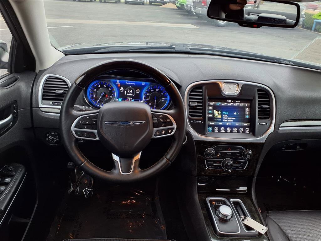 Used 2017 Chrysler 300C Base Sedan