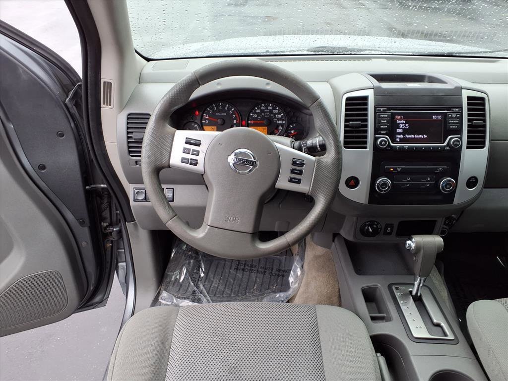 Used 2017 Nissan Frontier SV Truck Crew Cab