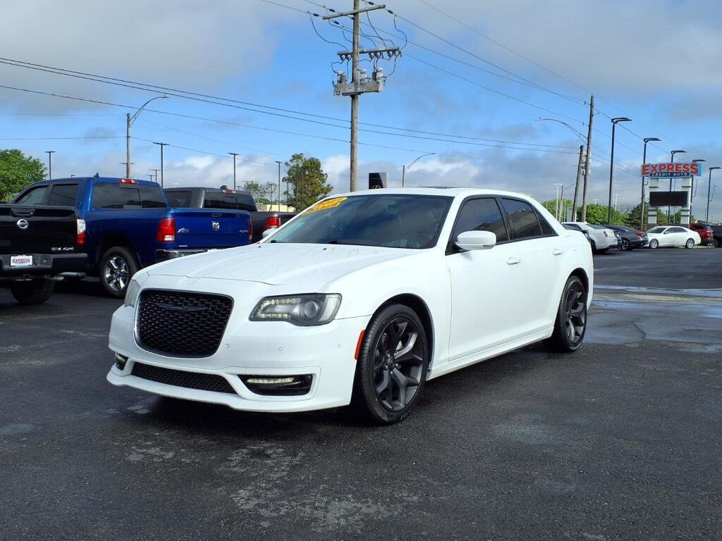 2021 Chrysler 300 Touring