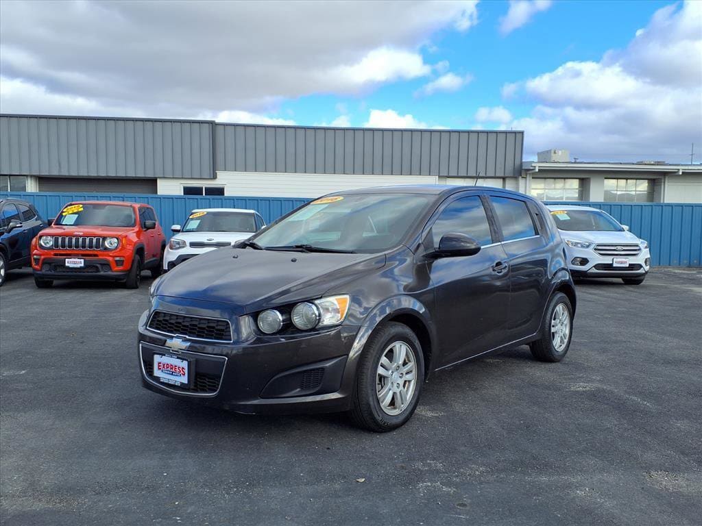 2016 Chevrolet Sonic LT's photo