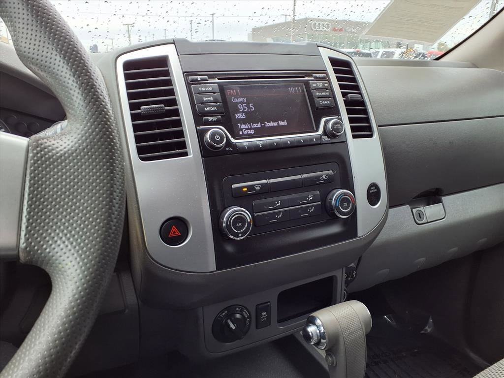 Used 2017 Nissan Frontier SV Truck Crew Cab