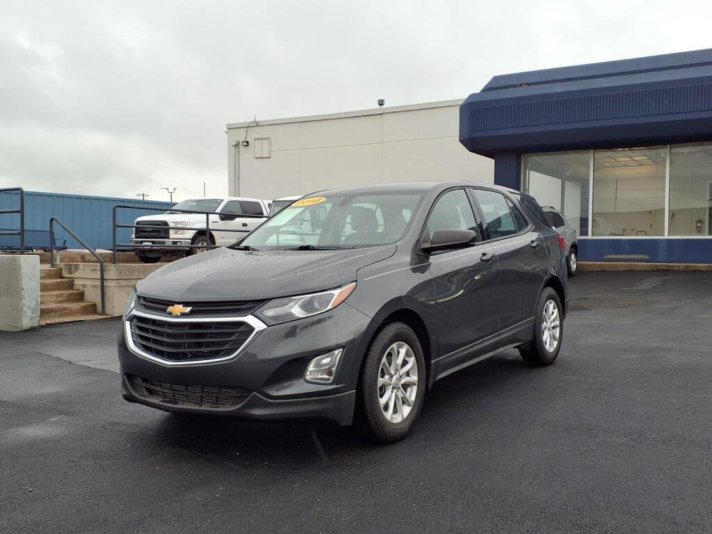 2018 Chevrolet Equinox LS's photo