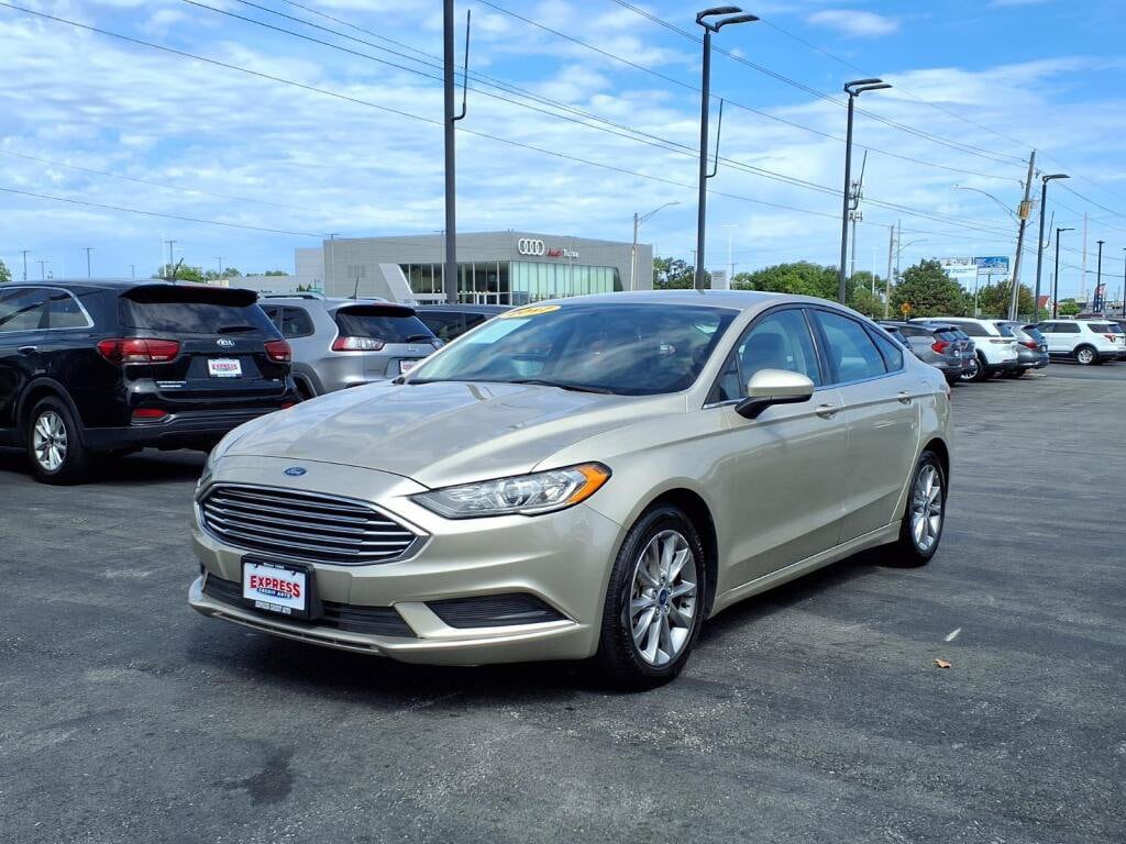 2017 Ford Fusion SE - Photo 1