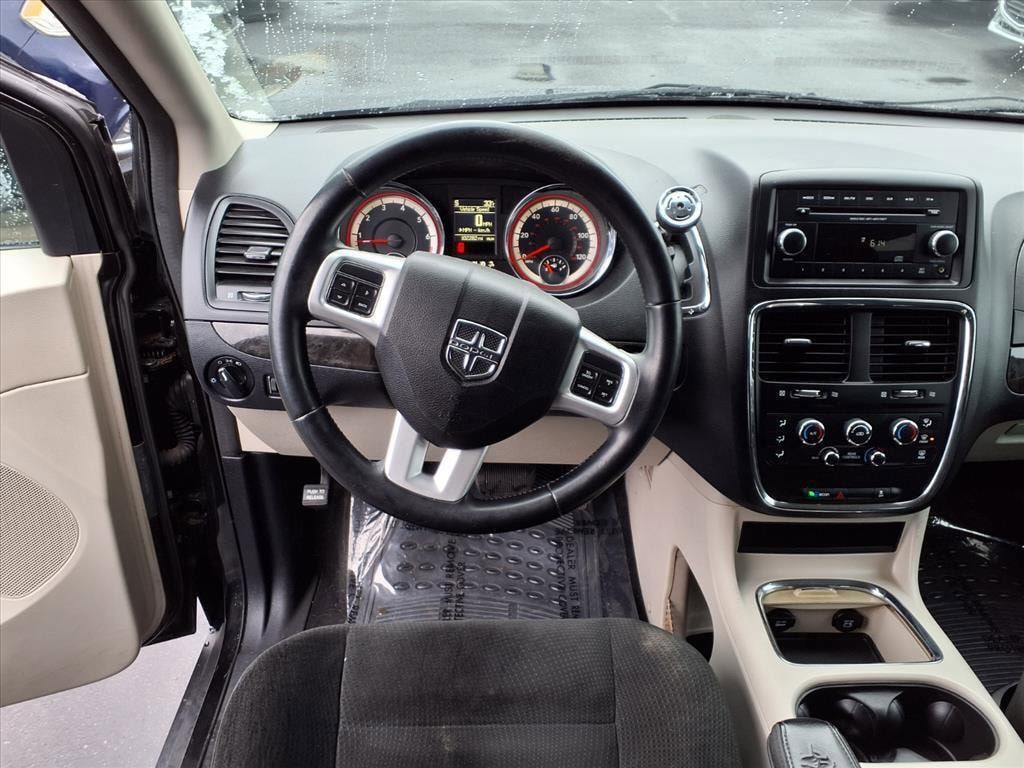 Used 2016 Dodge Grand Caravan SXT Van