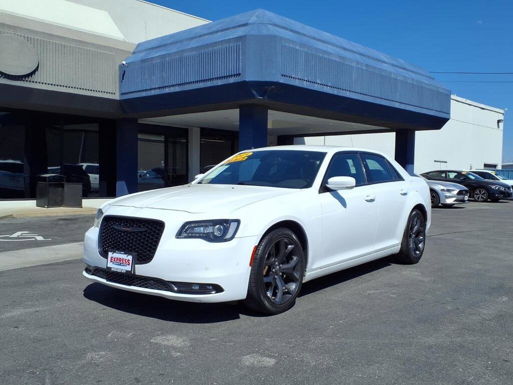 2021 Chrysler 300 S's photo
