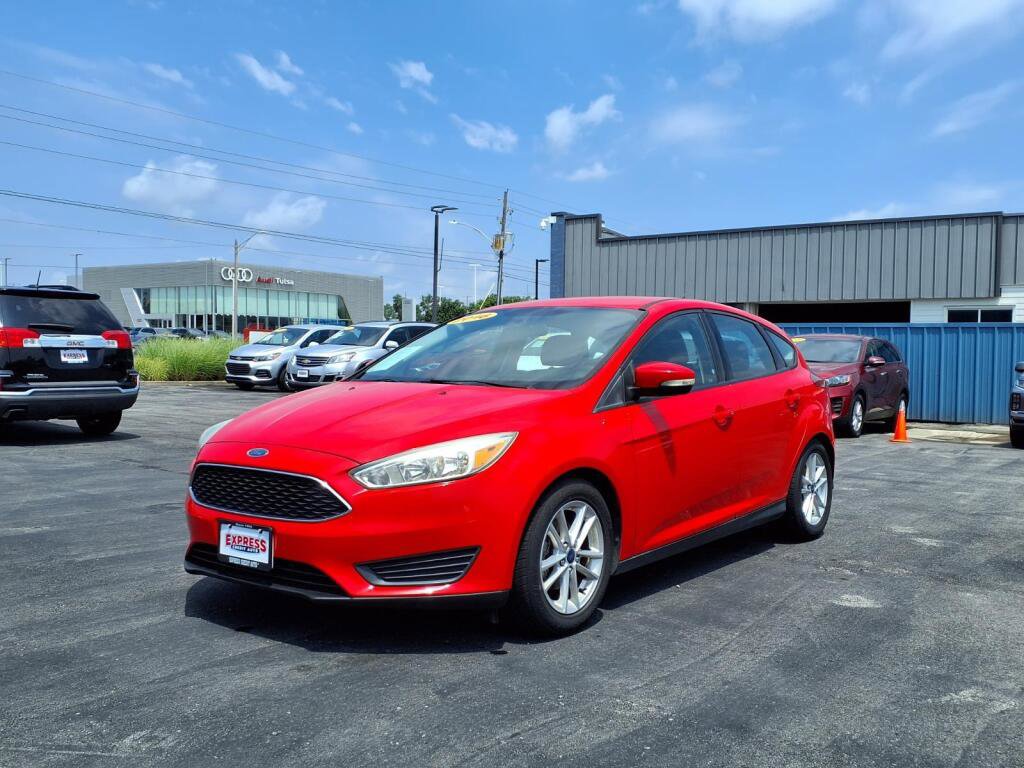 2016 Ford Focus 5 Door Hatch SE's photo