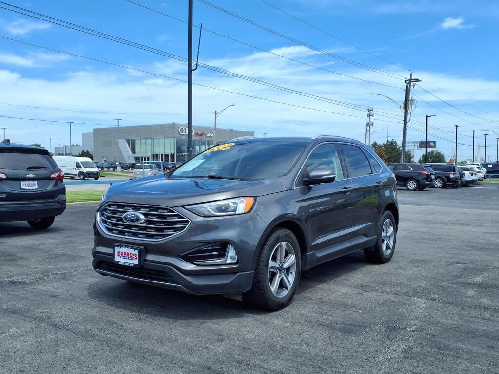 2019 Ford Edge SEL AWD's photo