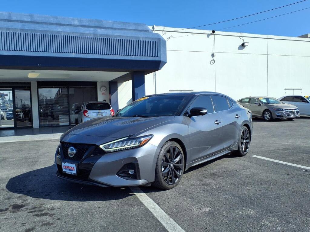 2022 Nissan Maxima SR
