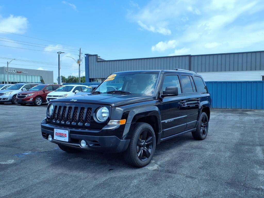 2016 Jeep Patriot Latitude's photo