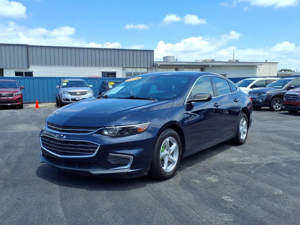2018 Chevrolet Malibu 1LS's photo