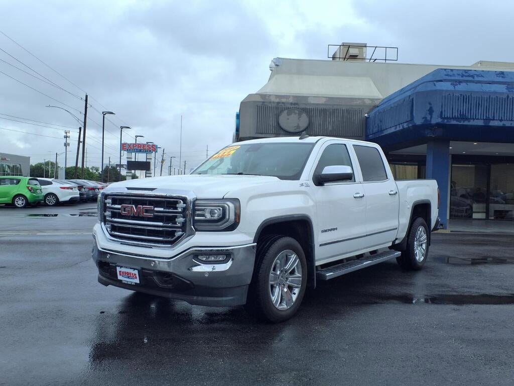 2017 GMC Sierra 4WD Crew Cab Short Box SLT's photo