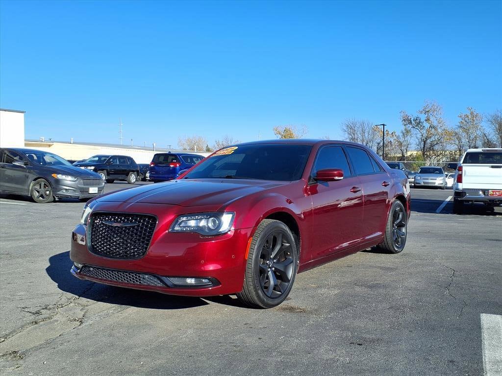 2021 Chrysler 300 S's photo