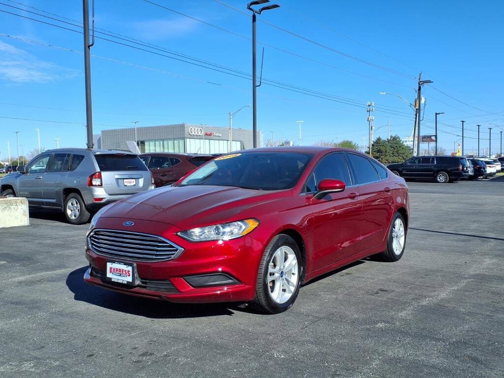 2018 Ford Fusion SE FWD's photo