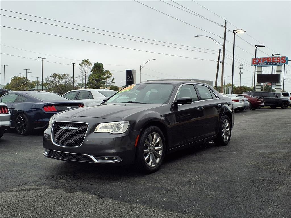 Used 2017 Chrysler 300C Base Sedan