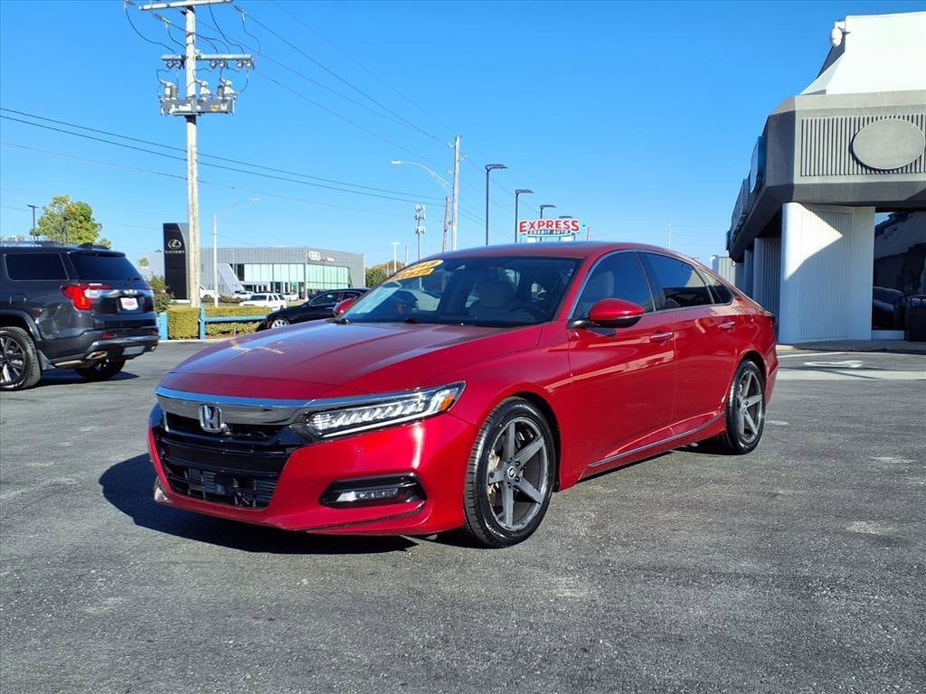 2018 Honda Accord Touring's photo