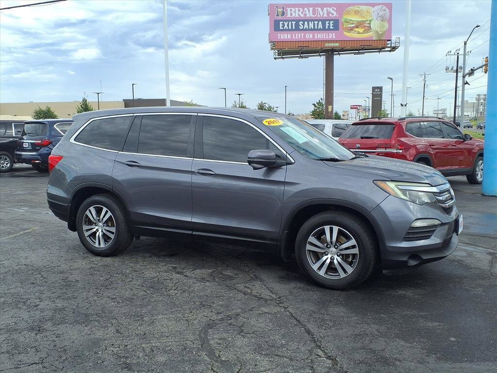 Used 2017 Honda Pilot EX FWD SUV