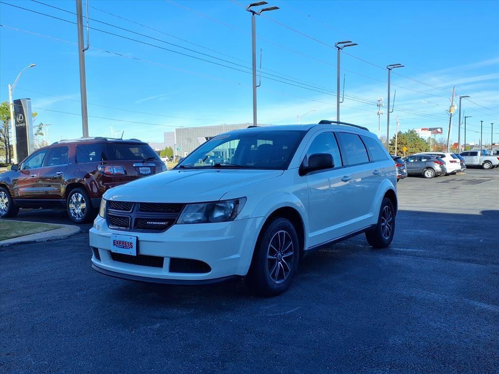 2018 Dodge Journey SE's photo