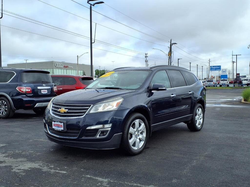2017 Chevrolet Traverse 1LT AWD's photo