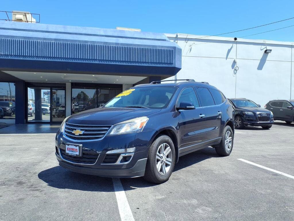 2017 Chevrolet Traverse 2LT FWD's photo