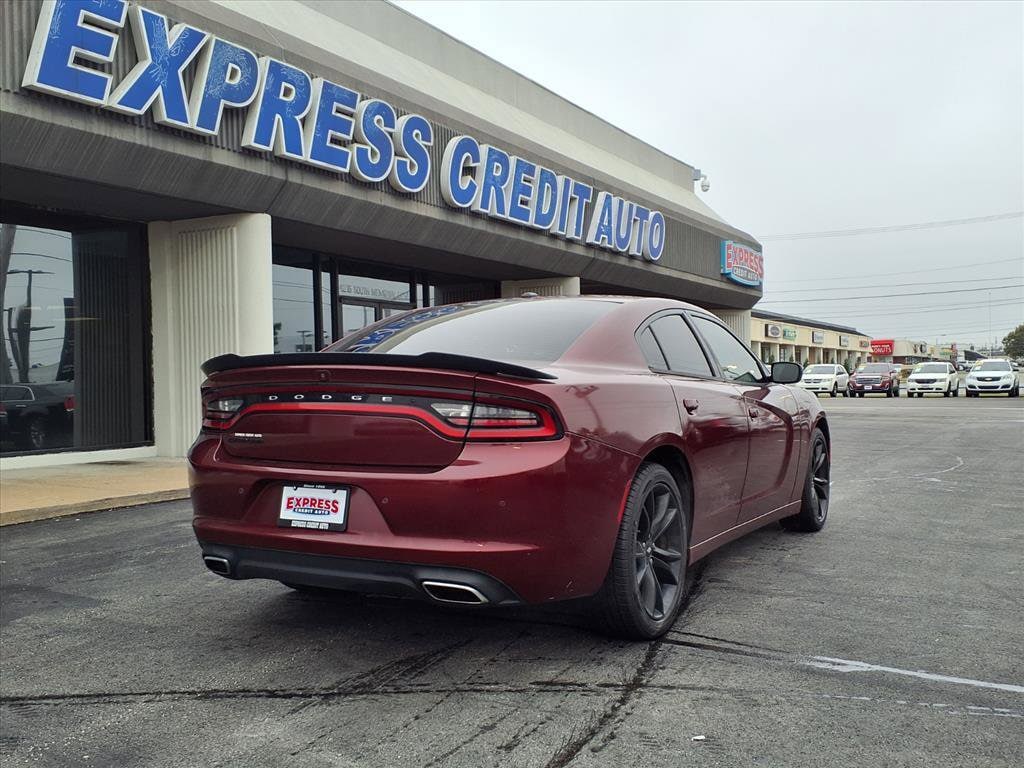 Used 2018 Dodge Charger SXT Sedan