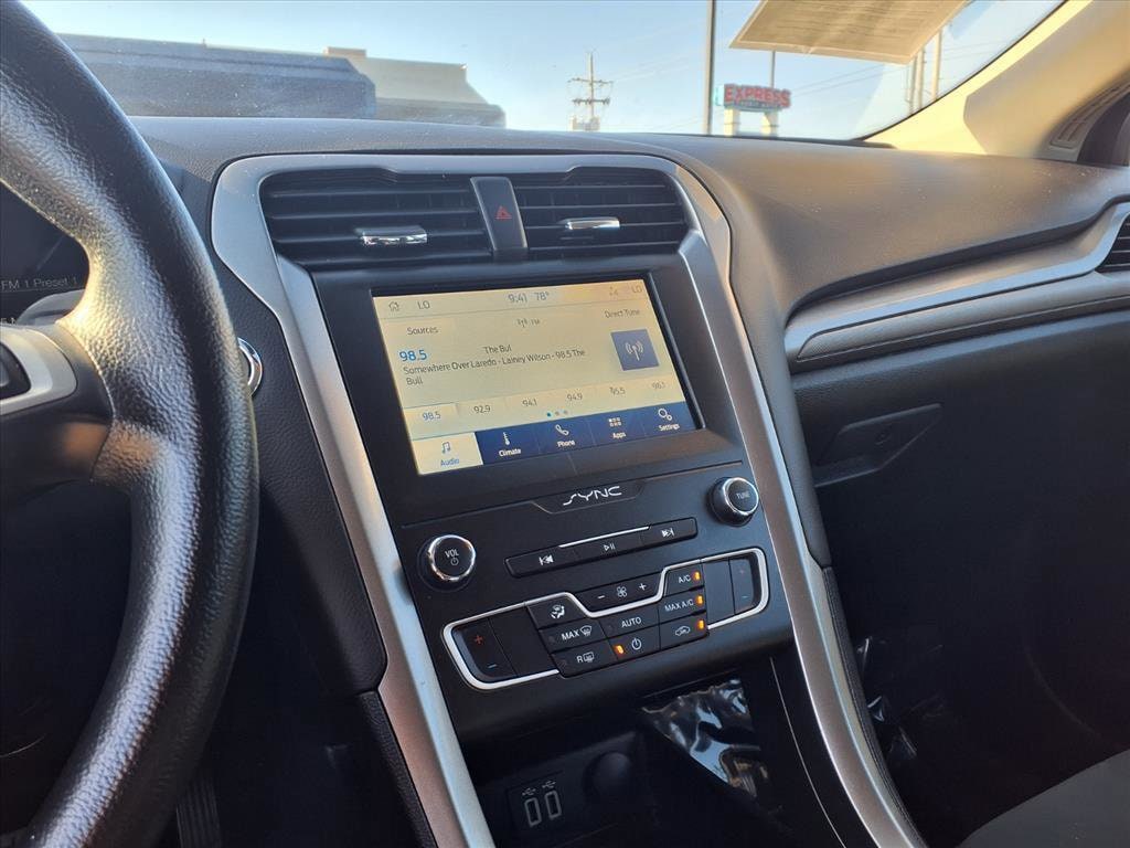 Used 2020 Ford Fusion SE Sedan