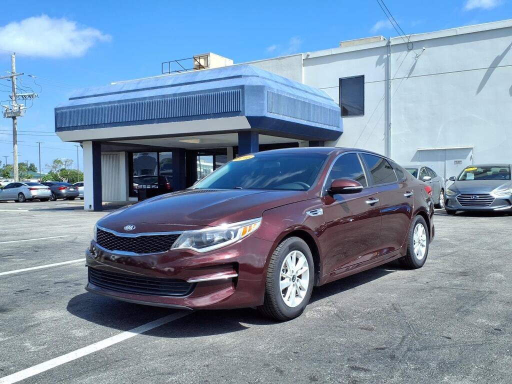 2016 Kia Optima LX AT's photo