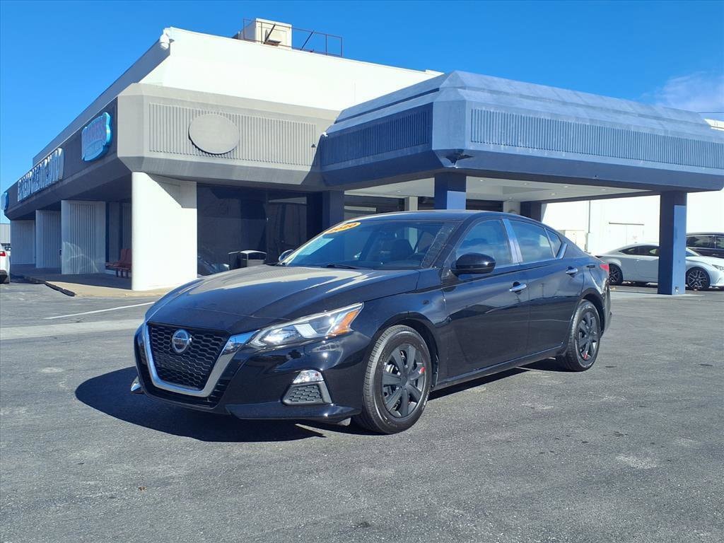 2020 Nissan Altima S's photo