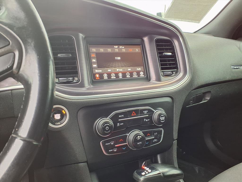 Used 2018 Dodge Charger SXT Sedan