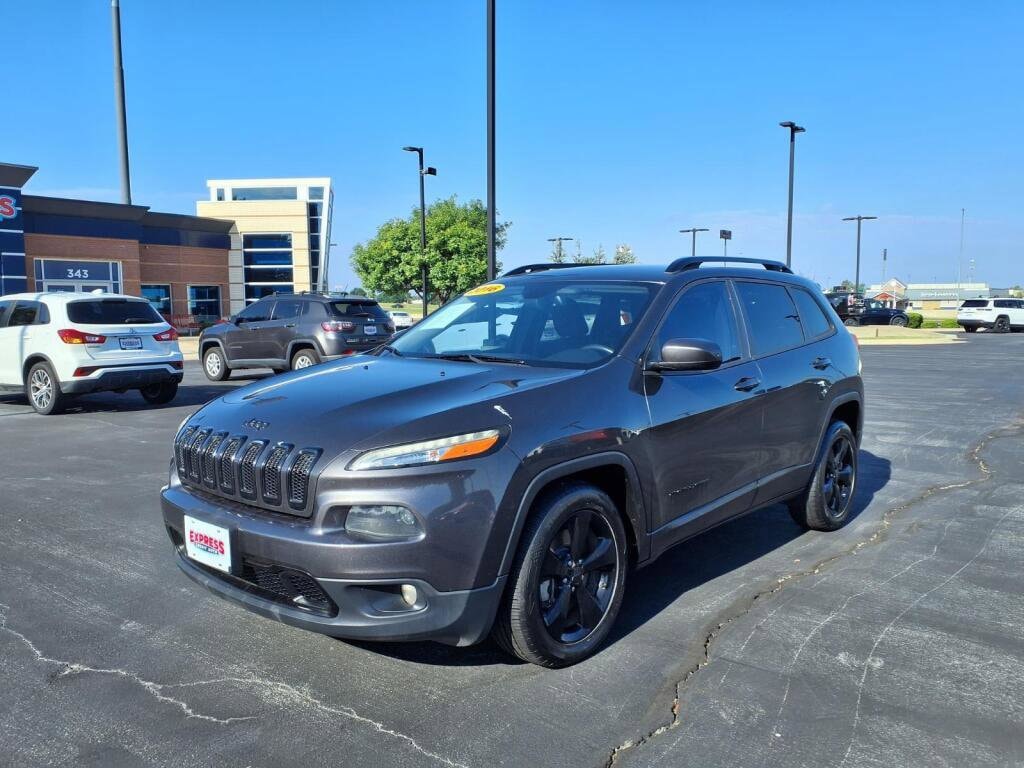 2016 Jeep Cherokee Altitude's photo