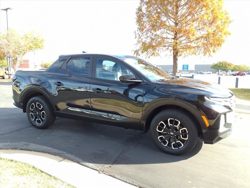 Used 2023 Hyundai Santa Cruz 2.5L SE Truck Crew Cab