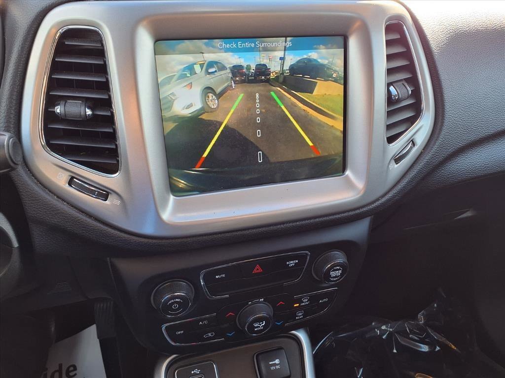 Used 2017 Jeep New Compass Latitude FWD SUV