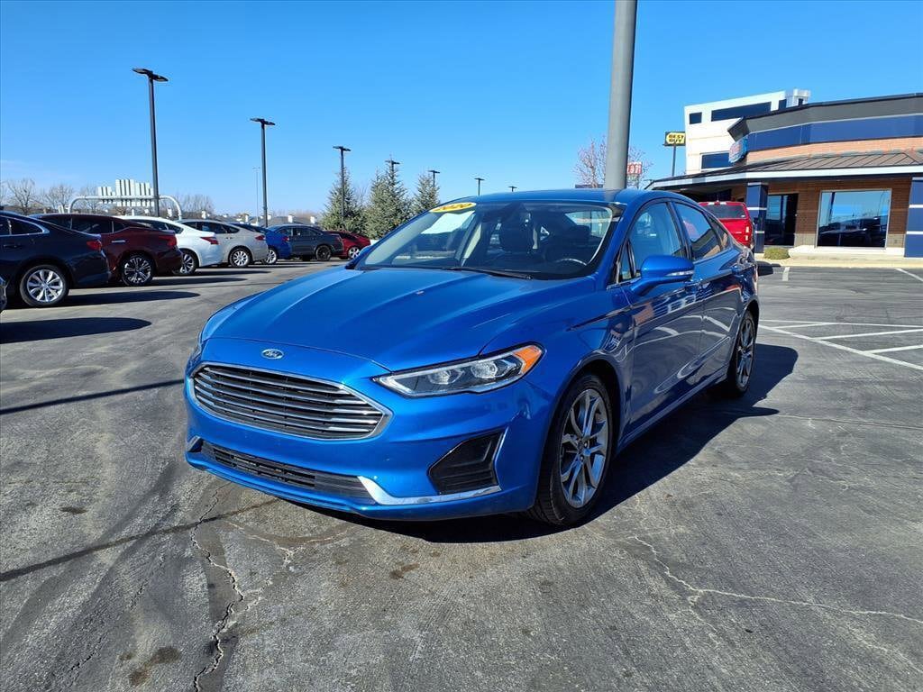 2020 Ford Fusion SEL's photo