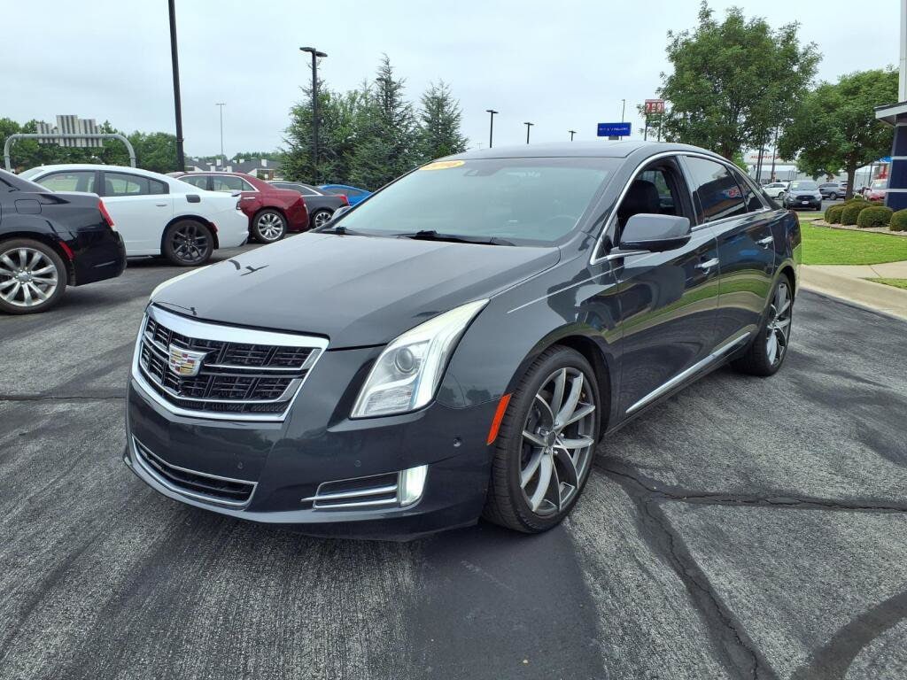 2016 Cadillac XTS 3.6L FWD Premium Collection's photo