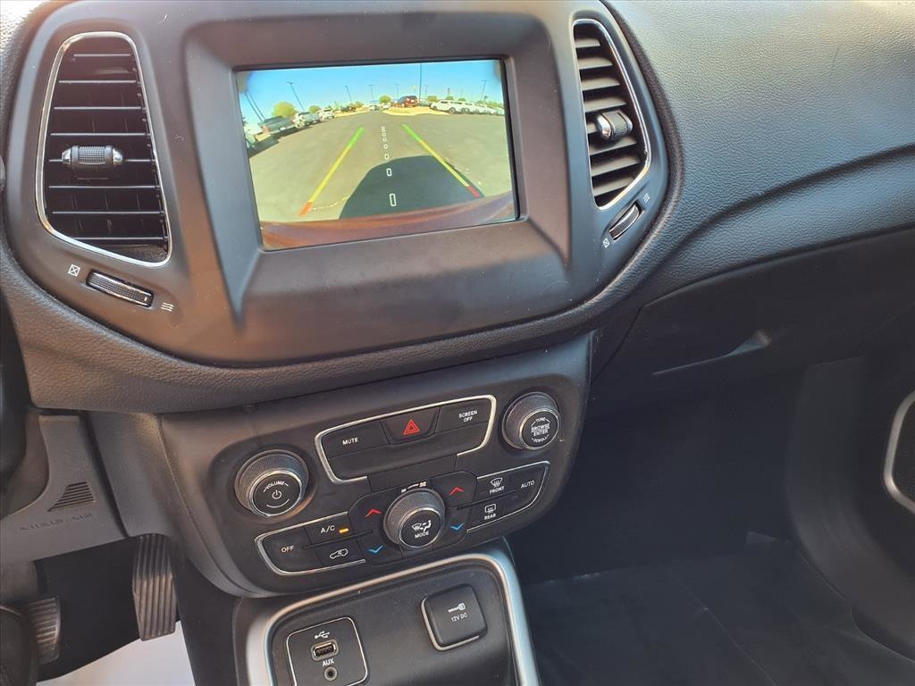 Used 2018 Jeep Compass Latitude FWD SUV