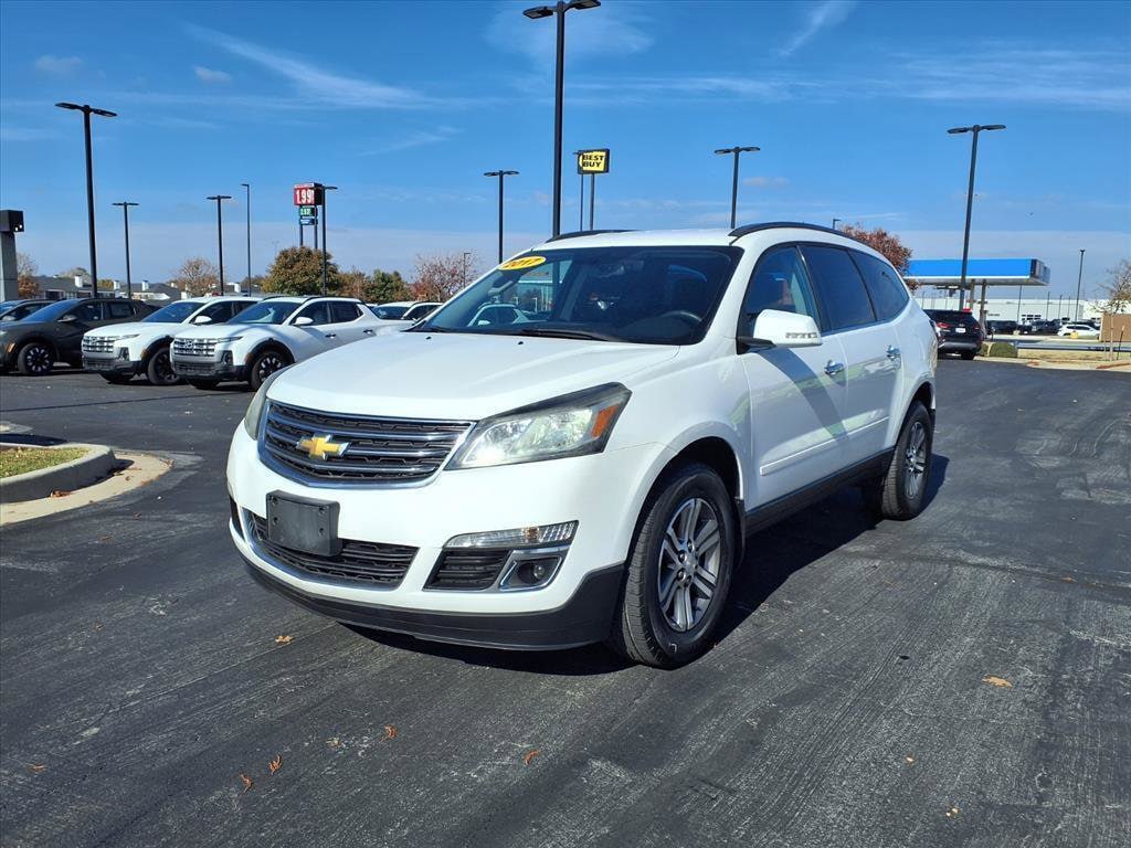 2017 Chevrolet Traverse 2LT's photo