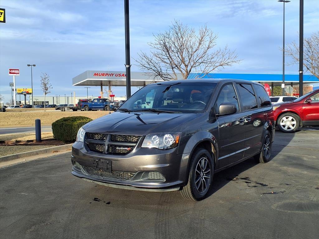 2016 Dodge Grand Caravan SE Plus's photo