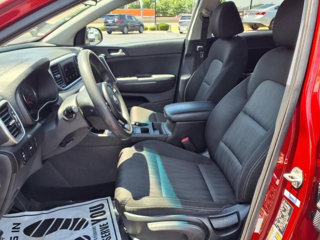 2020 Kia Sportage LX - Photo 6