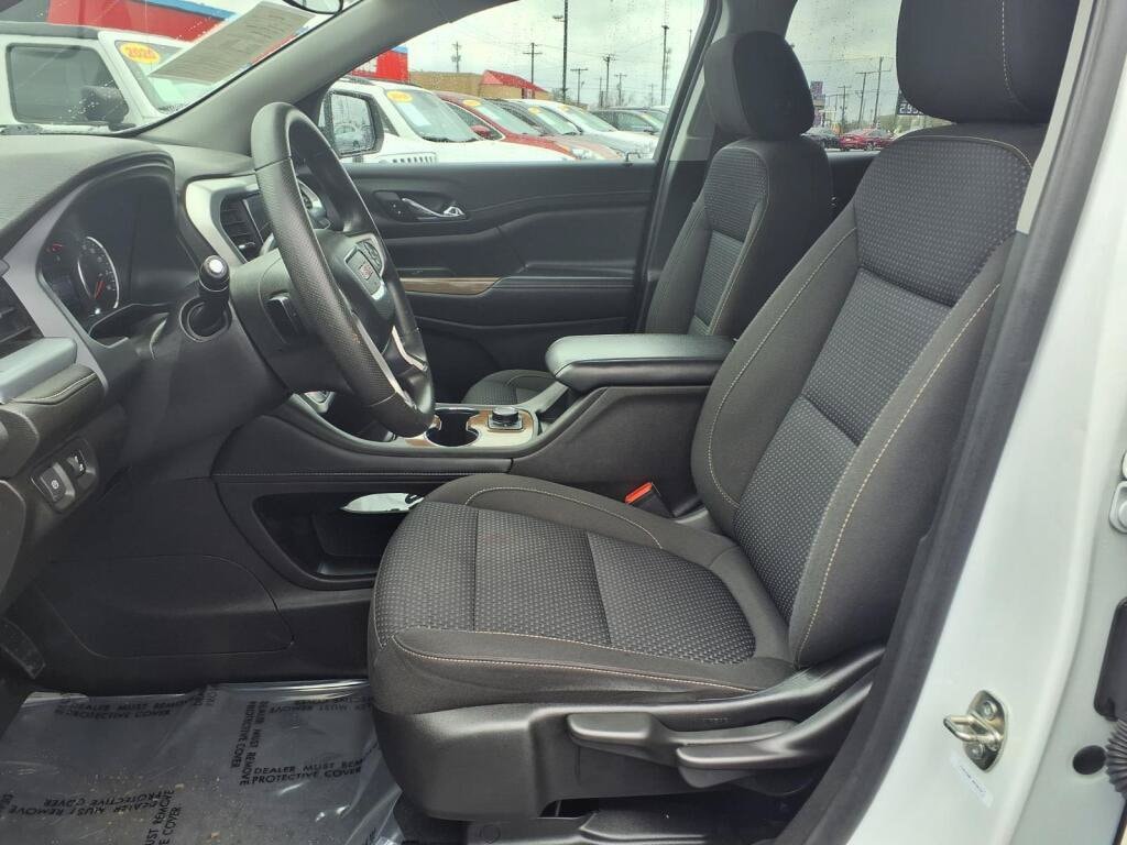 2023 GMC Acadia SLE - Photo 6